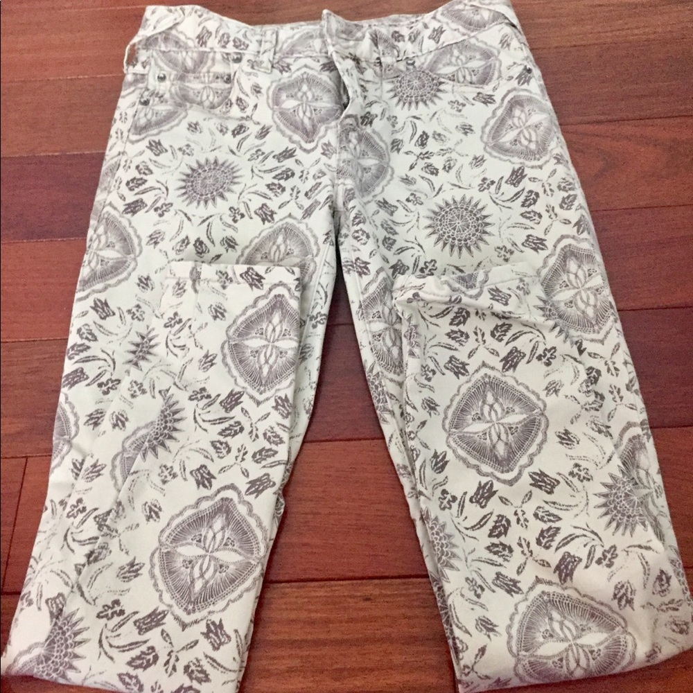 Free People print design denim jeans!